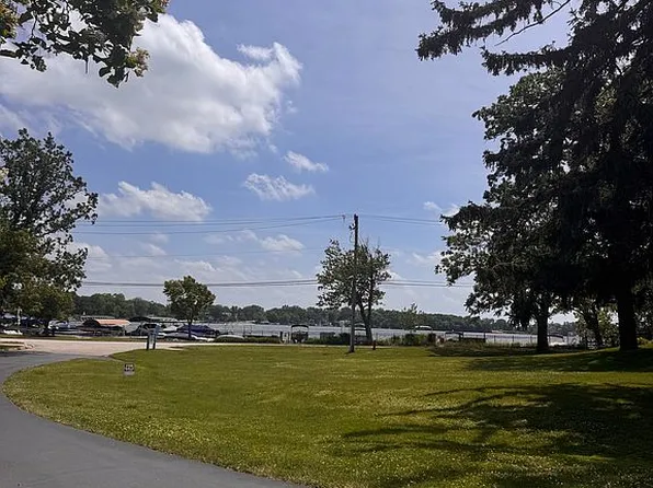 0 Lois Ln, Lake Zurich, IL 60047