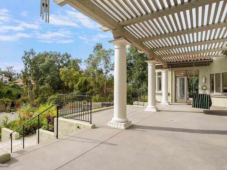 16653 Avenida Molino Viejo — Photo 32