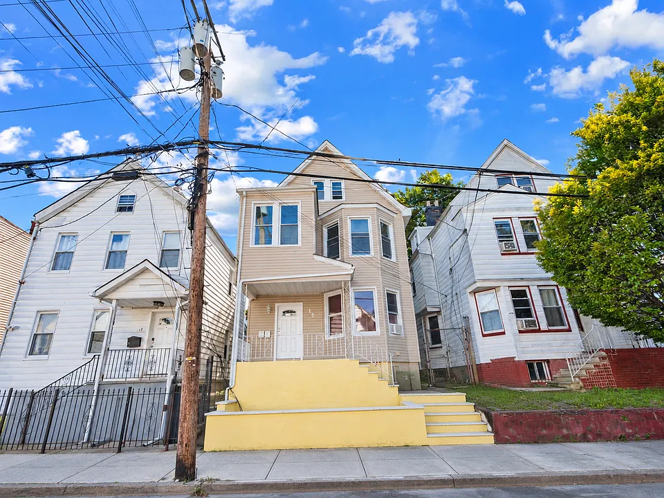 15 Highland Ave #2