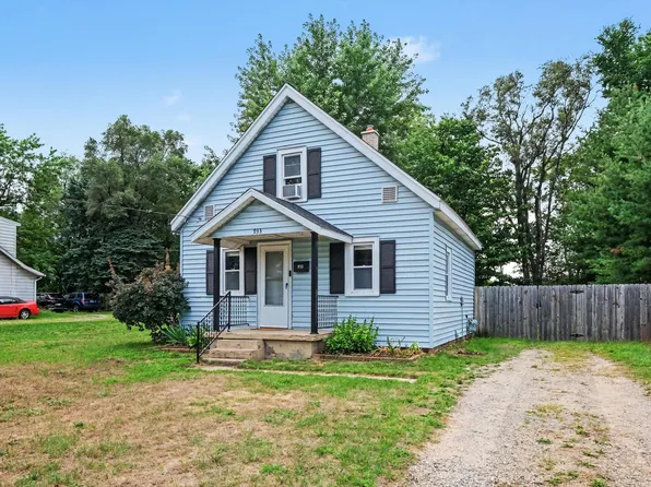 933 Benjamin Ave NE, Grand Rapids, MI 49503