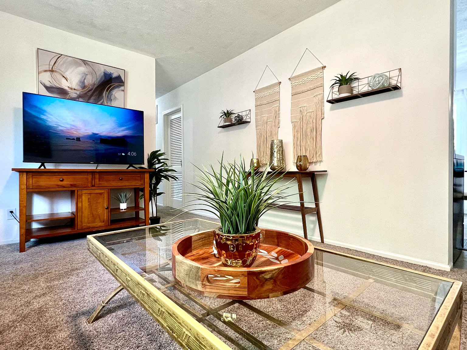 3 bed, $3,795 — Photo 4