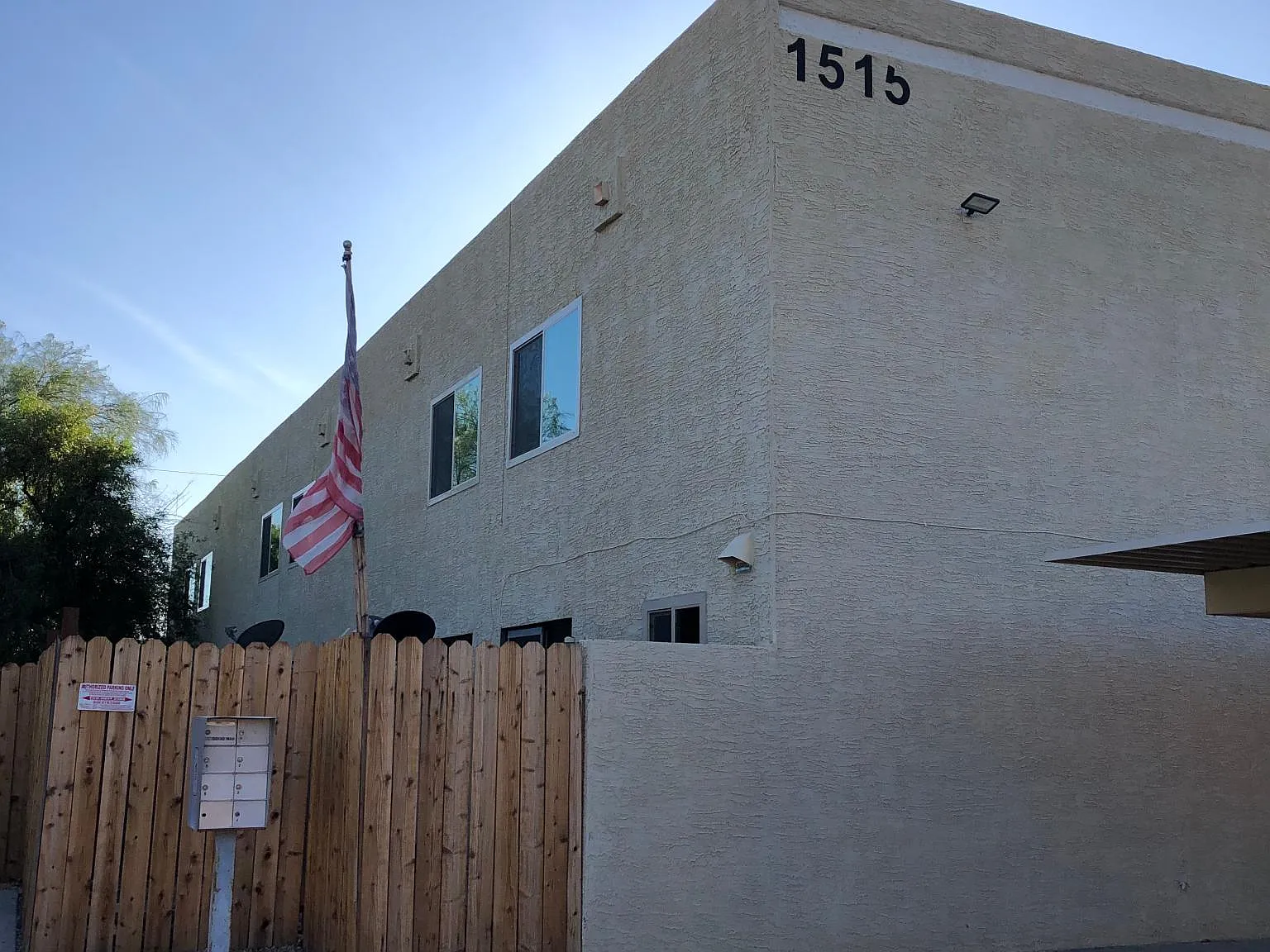 2 bed, 1.5 bath, 1077 sqft, $1,400 — Photo 3