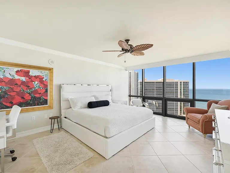 4751 Gulf Shore Blvd N #Penthouse 7 — Photo 17
