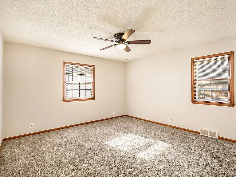 3224 Lexington Ave #A — Photo 11