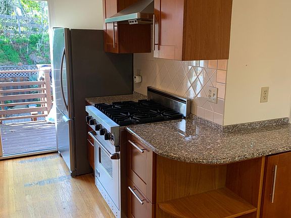 4th image of 532 Peralta Ave