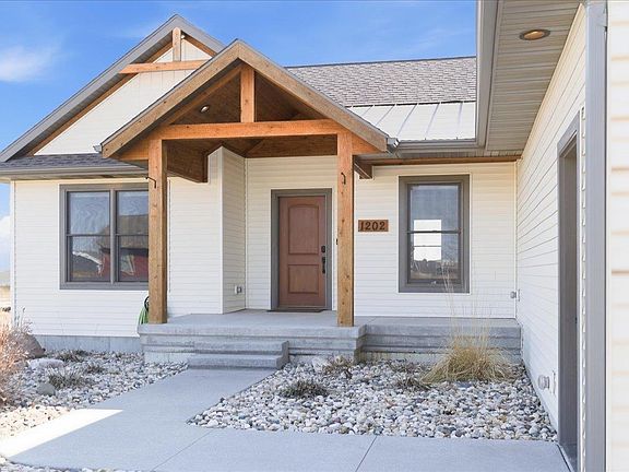 3rd image of 1202 Jon Rd