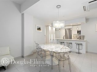 526 47th Rd APT 1A, Long Island City, NY 11101