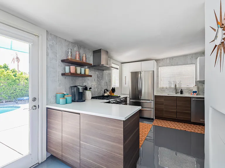 2197 E Belding Dr — Photo 10