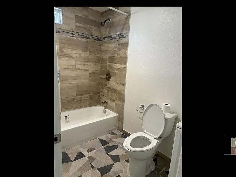 332 W 68th St #1 — Photo 7