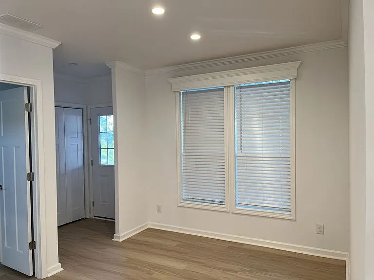 24300 Airport Rd #86 — Photo 11