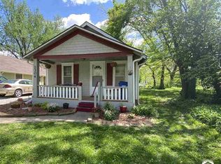 1304 Oak Hill Ave, Lawrence, KS 66044