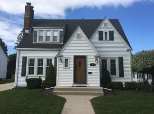 1706 Waldo Blvd, Manitowoc, WI 54220