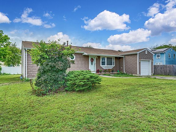 5th image of 256 Hamilton Dr