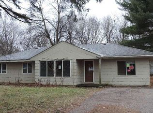 944 88th Ln NW, Coon Rapids, MN 55433