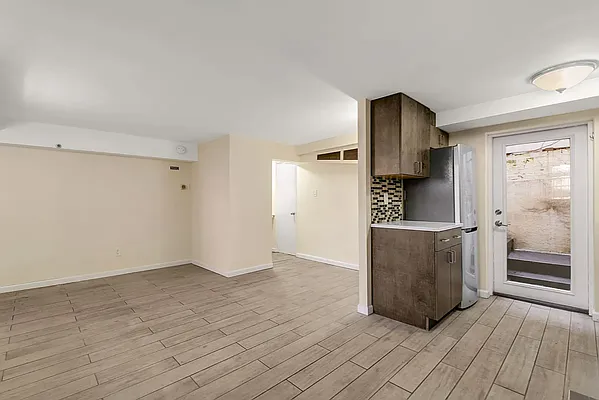 Rented by Compass | media 10