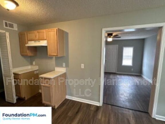 4th image of 30 Windsor Rd