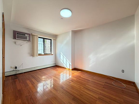 3rd image of 6714 14th Ave APT 1F