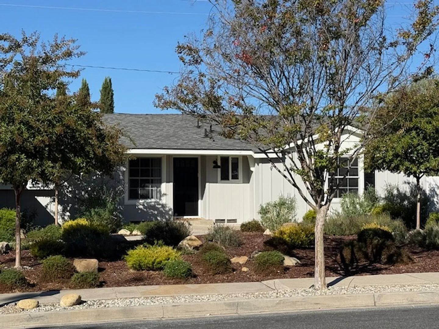 Furnished Home in Prime Ojai Location! — Photo 1