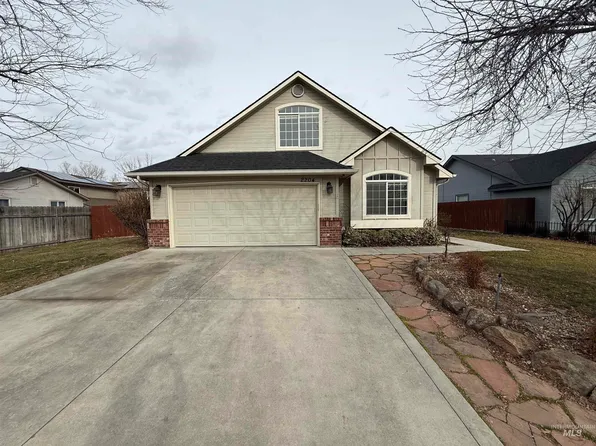 2204 W Garden Ave, Nampa, ID 83651