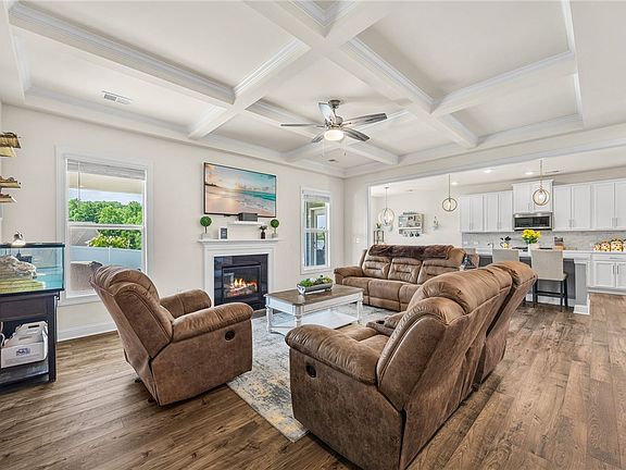 4th image of 104 Juniper Hill Dr