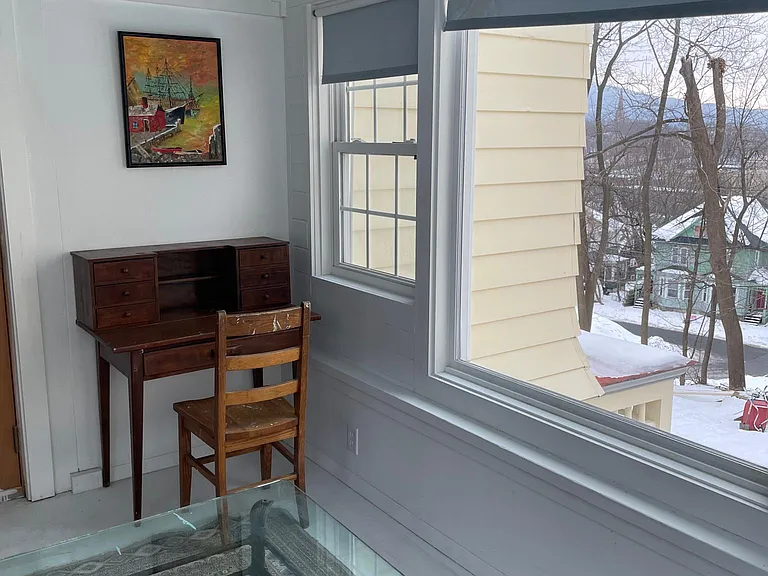 17 Grove St #C — Photo 1