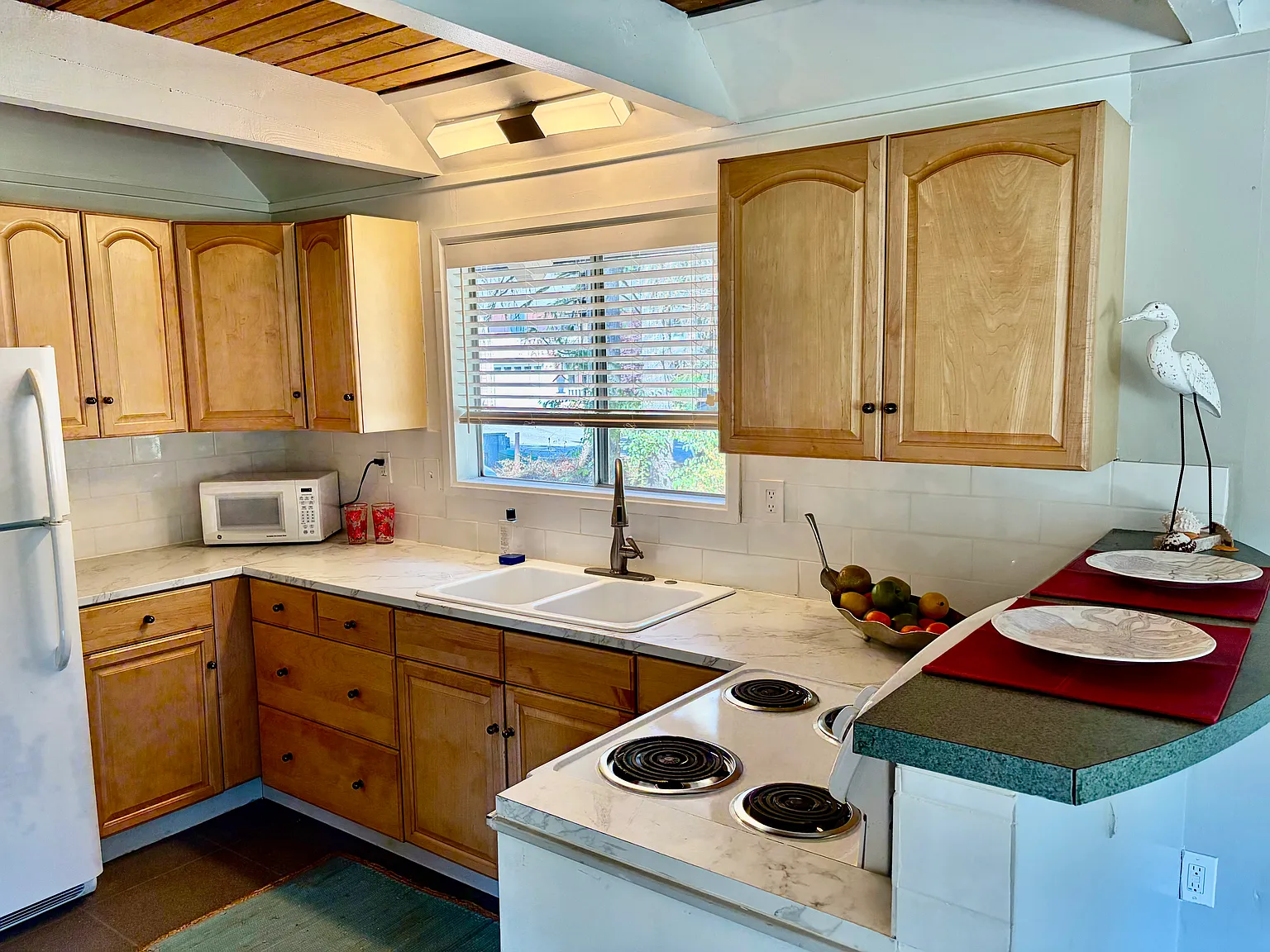 1 bed, 672 sqft, $1,600 — Photo 2