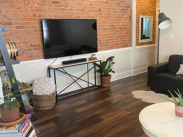 720 Philadelphia St #2 — Photo 5