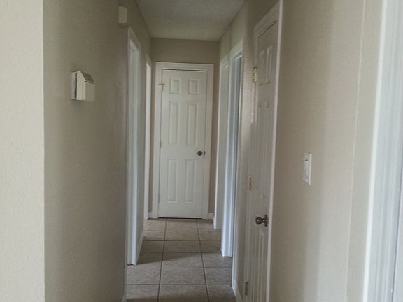4th image of 318 Deborah Dr