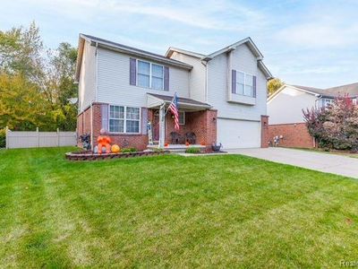 29516 Hunter St, Brownstown, MI, 48183