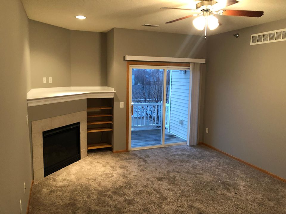 Living room area with fireplace