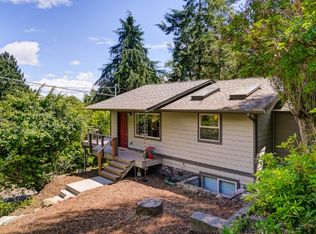 3215 SW Brandon St, Seattle, WA 98126