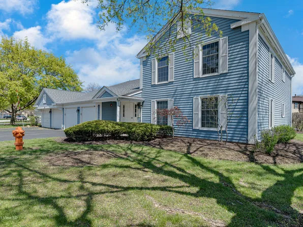 2160 Lancaster Cir #4-202C, Naperville, IL 60565