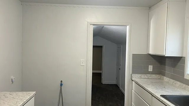 2400 Carlsbad Ave — Photo 23