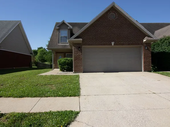 134 Twin Lakes Dr, Vine Grove, KY 40175