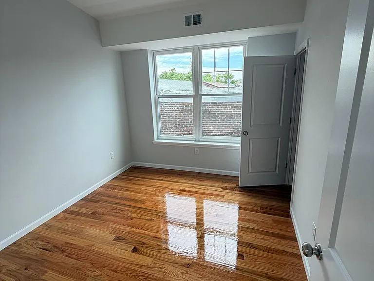 181 Munn Ave #4 — Photo 14