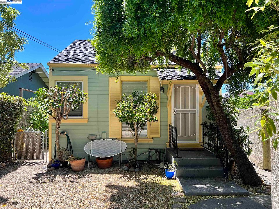 1st image of 379 Herma Ct