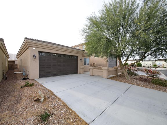 2nd image of 751 Malibu Cir
