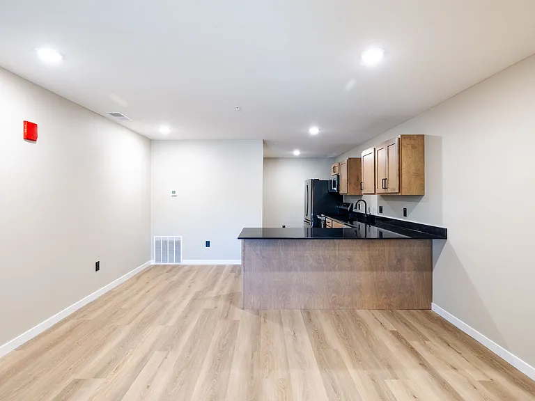 Woodland Hills Townhomes Comfortable & Convenient Living in Sioux City! — Photo 6