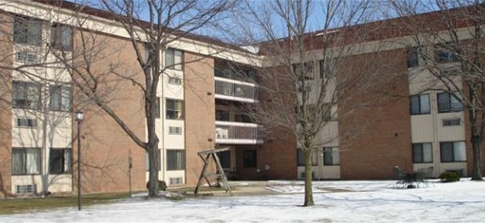 1st image of 1200 Croy Dr