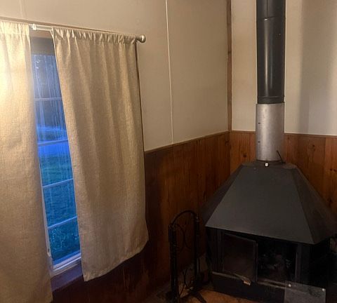 2nd image of 300 E 8th St