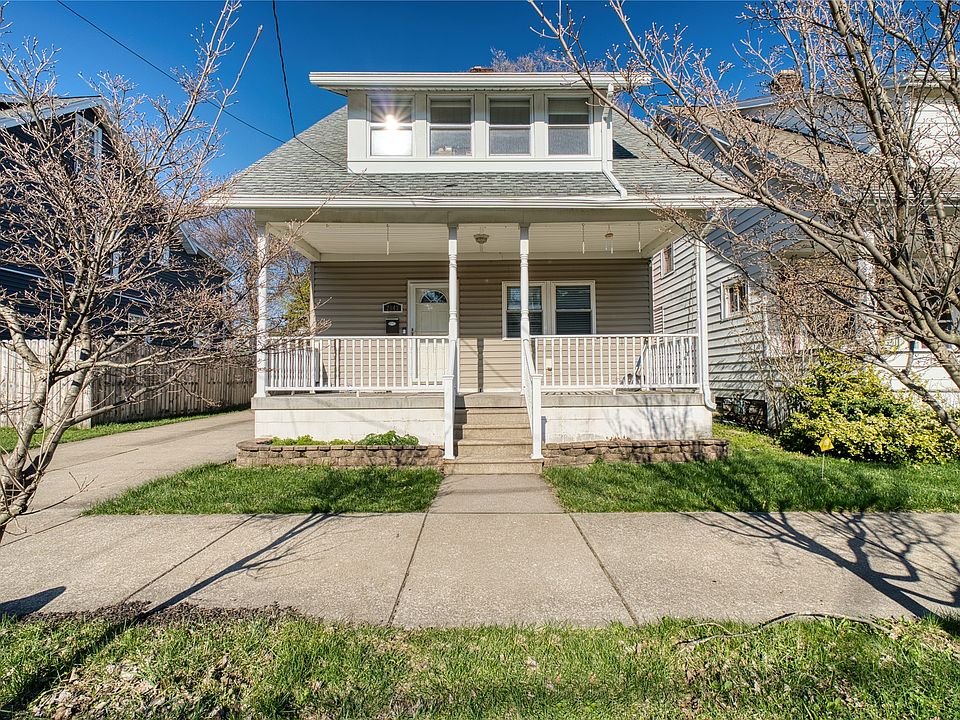 1st image of 2943 Cochran St