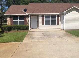 2049 Sunvista Ln, Navarre, FL 32566