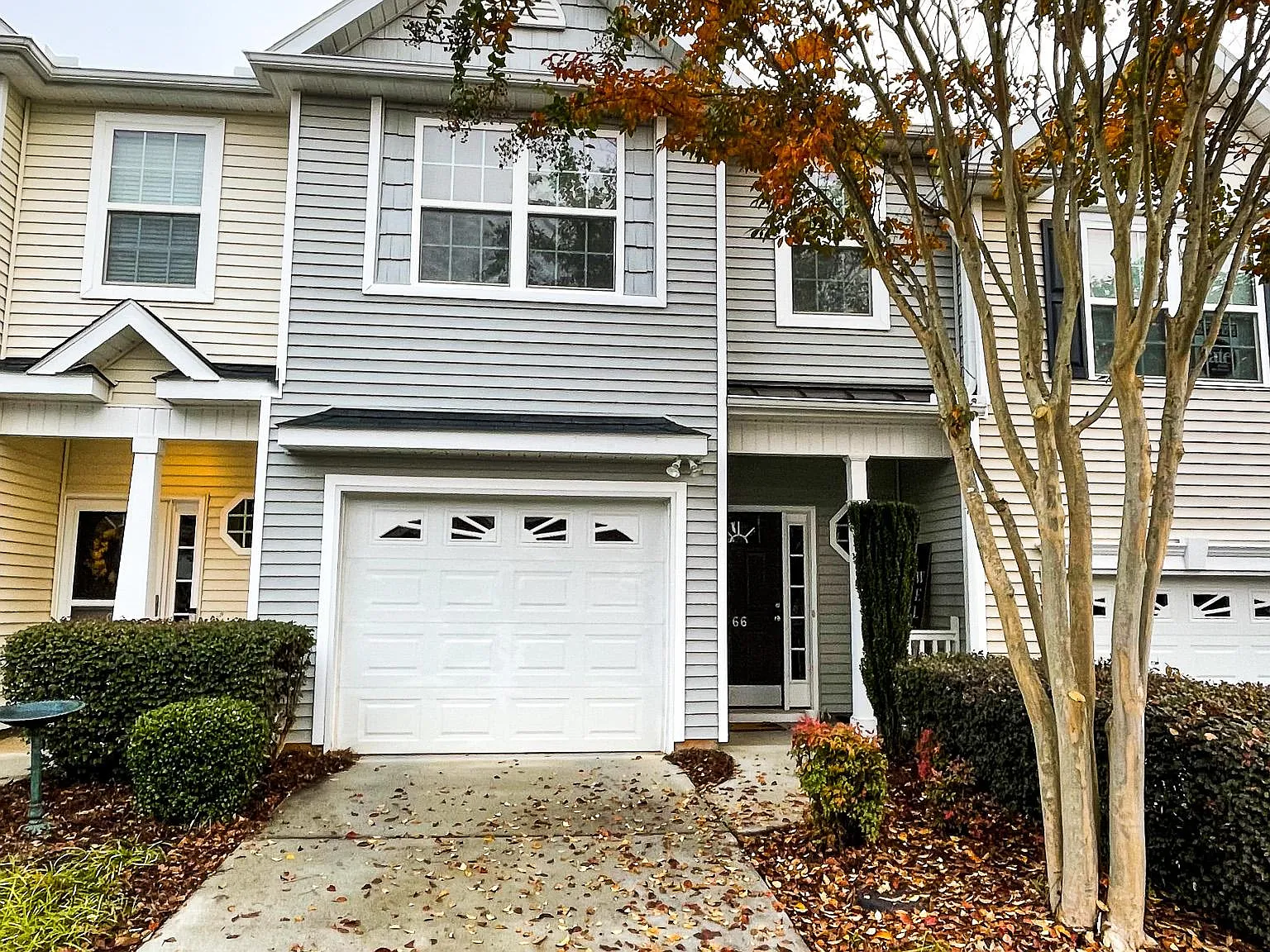3 bed, 2.5 bath, 1500 sqft, $1,700 — Photo 2