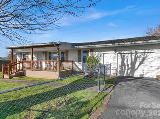 34 Sunset Dr, Brevard, NC 28712