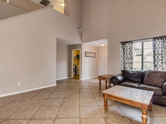 5th image of 5898 E Valley View Dr