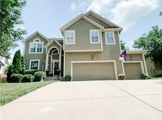 9315 Rosner Dr, Lenexa, KS 66219