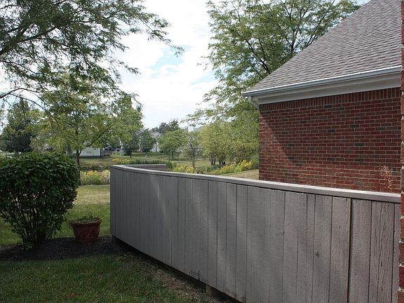 2nd image of 5979 Glen Village Dr