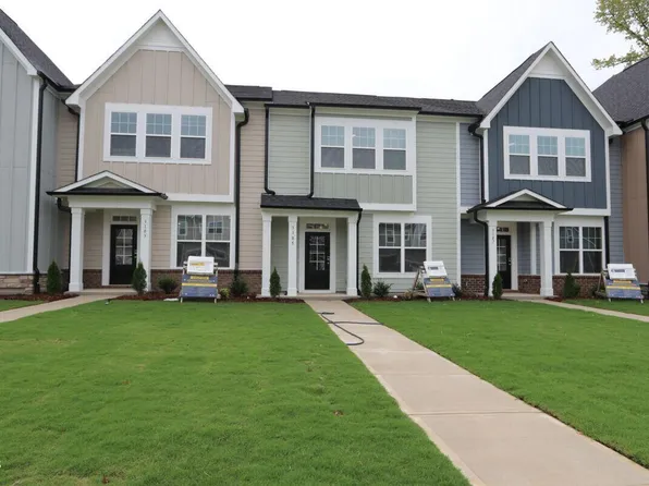 3105 Cathedral Comb Dr, Apex, NC 27502