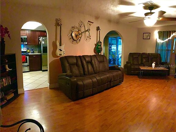 5th image of 1649 Templewood Ave
