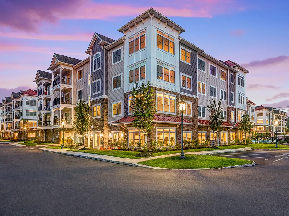 The Enclave at Dewy Meadows